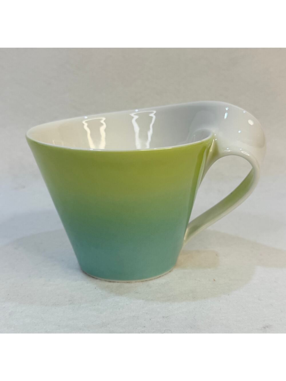 Villeroy & Boch New Wave Cafe Au Lait Cup Mug Blue Green Ombre Wave Handle 14oz